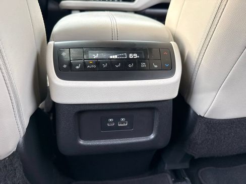Used 2023 Nissan Pathfinder SL w/ SL Premium Package FWD image 27