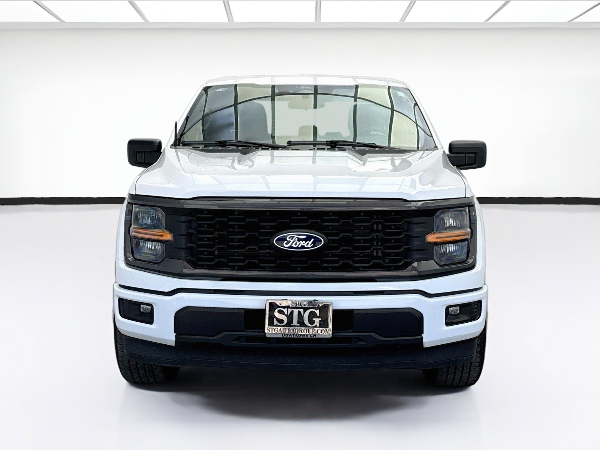Used 2024 Ford F150 STX RWD image 2