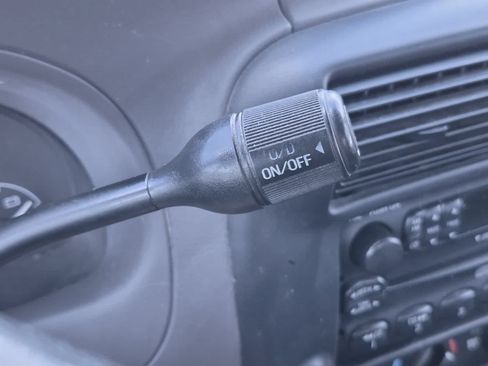 Used 2002 Ford Ranger 2WD Regular Cab image 30