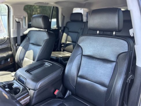 Used 2018 Chevrolet Tahoe LT w/ LT Signature Package AWD/4WD image 17