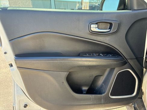 Used 2019 Jeep Compass Sport AWD/4WD image 11