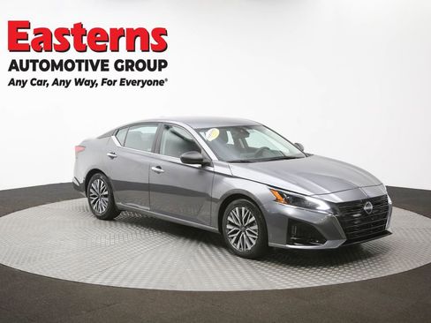 Used 2024 Nissan Altima 2.5 SV image 50