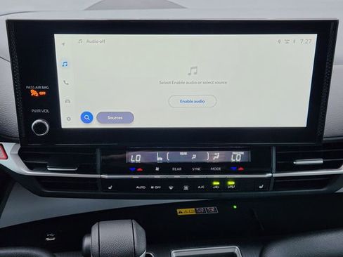 Used 2026 Toyota Sienna XLE image 12