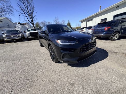 Used 2024 Honda HR-V Sport image 6