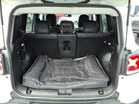 Used 2016 Jeep Renegade Limited w/ Safety & Security Group FWD image 19
