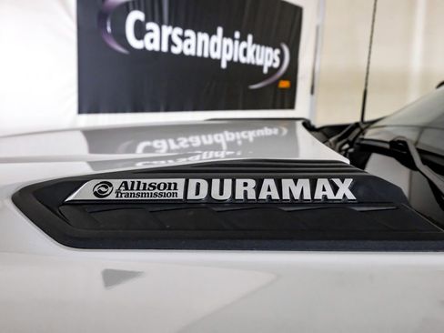 Used 2023 Chevrolet Silverado 2500 LT image 46