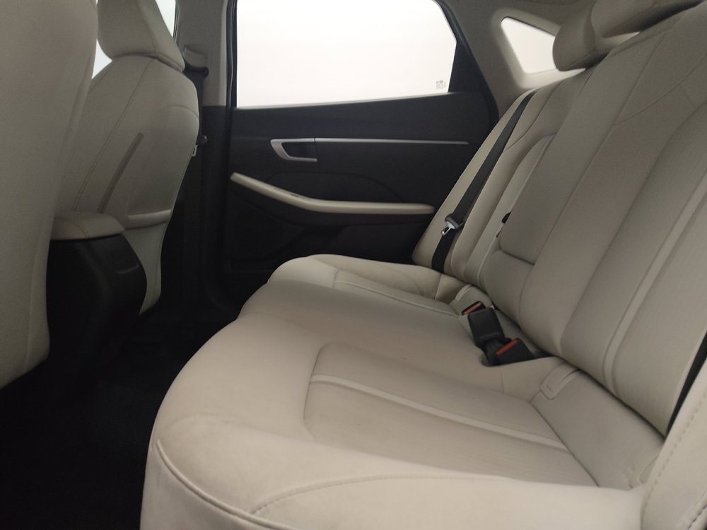 Used 2025 Hyundai Sonata SEL FWD image 18