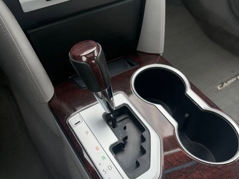 Used 2014 Toyota Camry XLE image 20