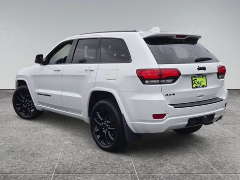Certified 2021 Jeep Grand Cherokee Laredo X AWD/4WD image 16