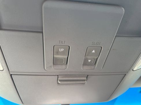 Used 2016 Toyota Tundra Limited w/ Limited Premium Package image 42