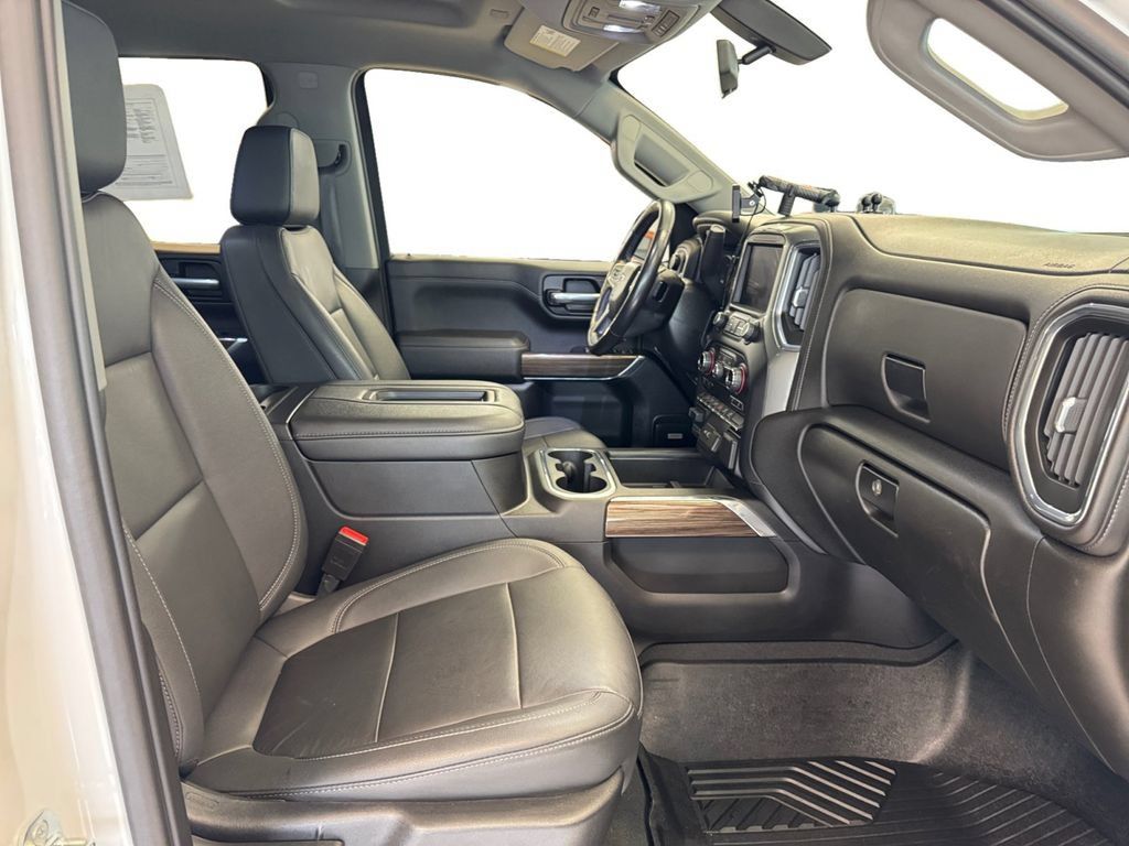 Used 2021 Chevrolet Silverado 1500 LT Trail Boss w/ Convenience Package II AWD/4WD image 17