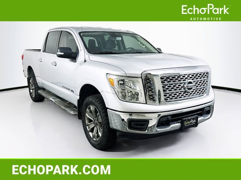 Used 2018 Nissan Titan SV w/ SV Convenience Package image 1