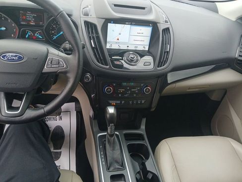 Used 2018 Ford Escape Titanium w/ Ford Safe & Smart Package image 12