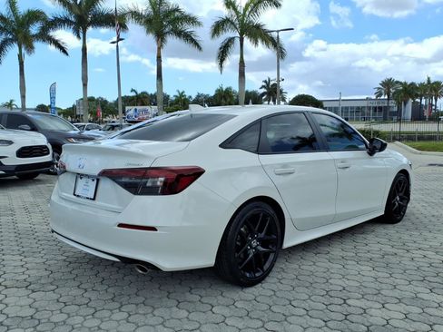 Used 2025 Honda Civic Sport image 17