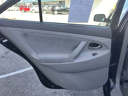 Used 2011 Toyota Camry LE w/ LE Extra-Value Pkg image 15