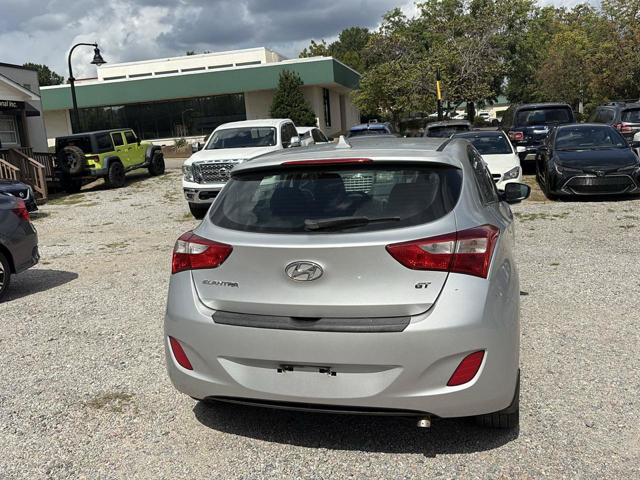 Used 2016 Hyundai Elantra GT FWD image 12