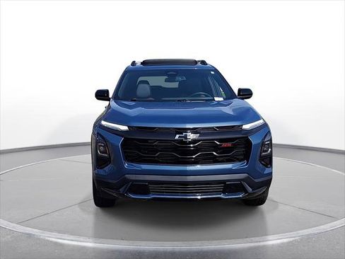Used 2025 Chevrolet Equinox RS w/ Convenience Package III FWD image 3