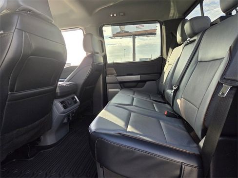 Used 2024 Ford F150 Lariat w/ FX4 Off-Road Package image 5