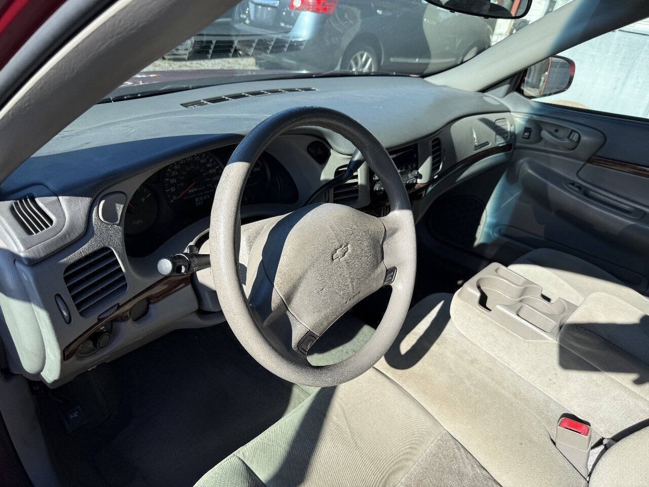 Used 2005 Chevrolet Impala w/ Preferred Equipment Group FWD image 16