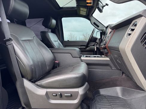 Used 2015 Ford F250 Lariat w/ Lariat Ultimate Package image 10