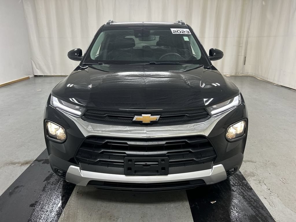 Certified 2023 Chevrolet TrailBlazer LT w/ Convenience Package FWD image 3
