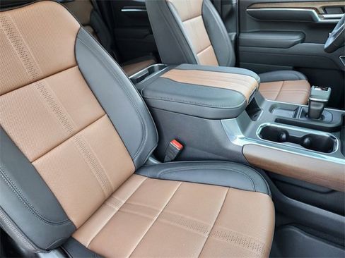 New 2025 Chevrolet Silverado 1500 High Country image 12