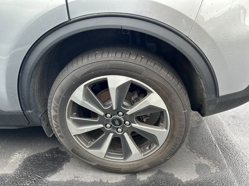 Used 2023 Ford Escape Platinum image 46