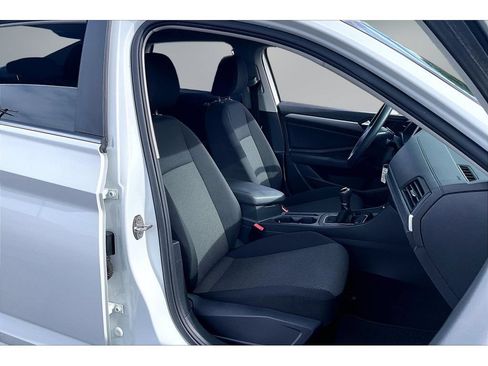 Used 2019 Volkswagen Jetta S w/ Driver Assistance Package FWD image 28