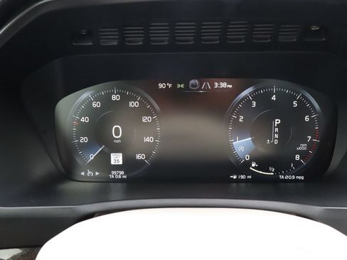 Used 2016 Volvo XC90 T6 Momentum w/ Momentum Plus Package AWD/4WD image 22