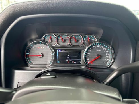 Used 2017 Chevrolet Silverado 2500 LT w/ Midnight Edition image 16