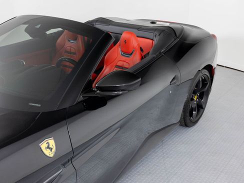 Certified 2023 Ferrari Portofino M image 28