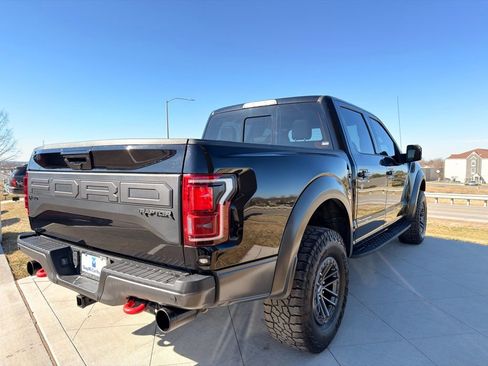 Used 2019 Ford F150 Raptor w/ Equipment Group 802A Luxury image 9