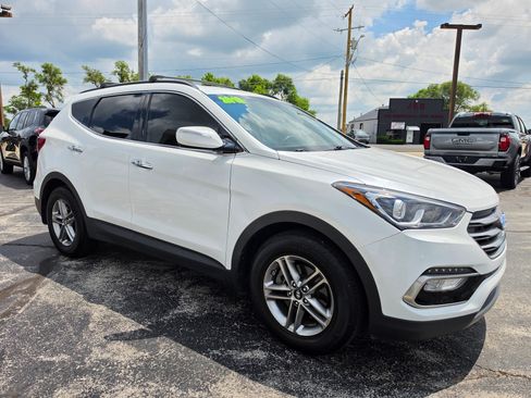 Used 2018 Hyundai Santa Fe Sport w/ 2.4L Value Package 02 FWD image 3