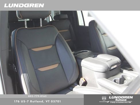 Used 2023 GMC Yukon XL AT4 AWD/4WD image 20
