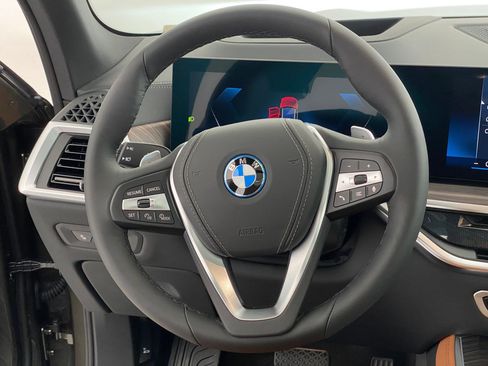 New 2026 BMW X5 xDrive50e w/ Premium Package image 16