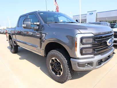 New 2026 Ford F250 Platinum w/ Tremor Off-Road Package