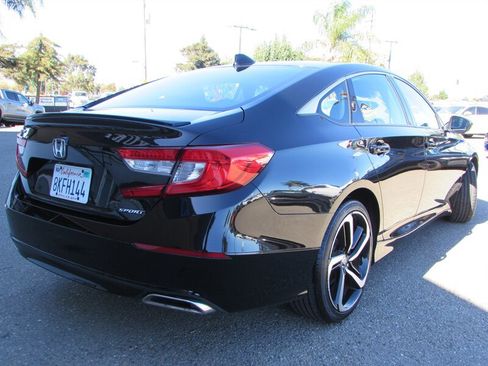 Used 2019 Honda Accord Sport image 7