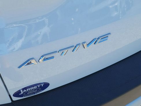 New 2026 Ford Escape Active FWD image 8
