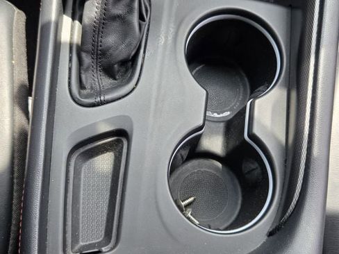 Used 2024 Dodge Durango GT RWD image 16