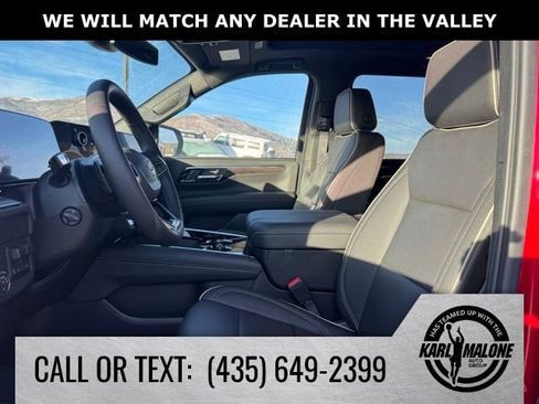 New 2025 Chevrolet Suburban Premier w/ Sun And Tow Package AWD/4WD image 12