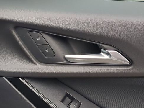 New 2026 Chevrolet Equinox LT w/ LPO, Floor Liner Package image 43