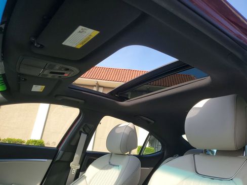 Used 2025 Genesis G70 2.5T w/ Sport Prestige Package image 27