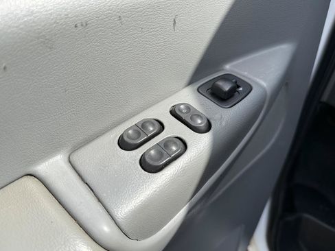 Used 2007 Ford E-250 and Econoline 250 RWD image 22
