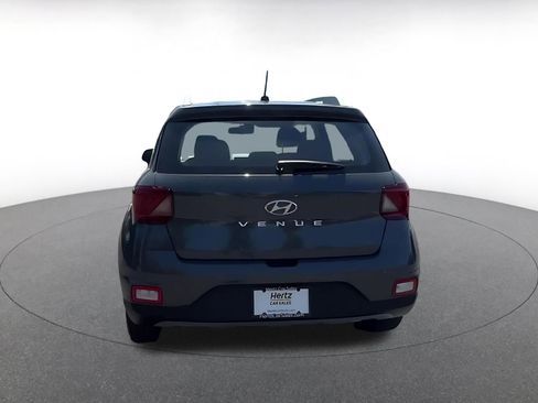 Used 2025 Hyundai Venue SEL FWD image 12