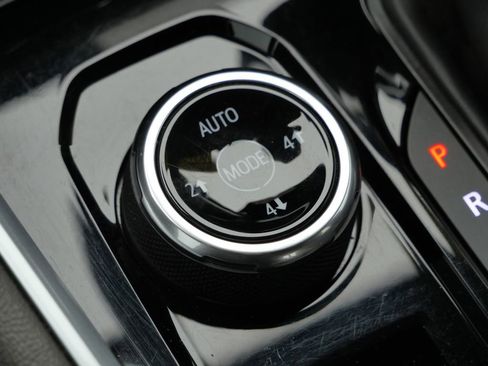 Used 2024 Chevrolet Colorado ZR2 image 43