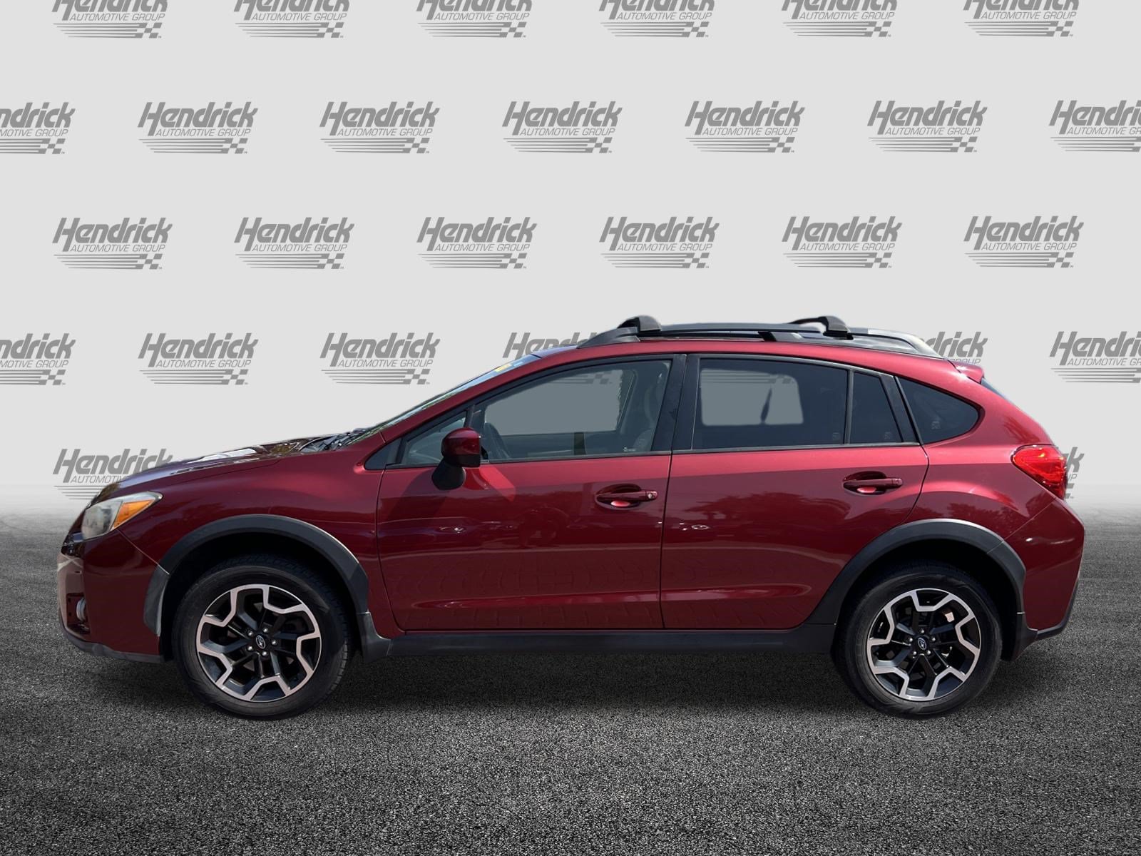 Used 2017 Subaru Crosstrek 2.0i Premium w/ Moonroof Package AWD/4WD image 7