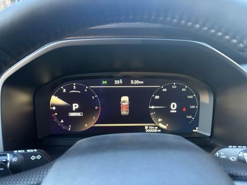 New 2026 Mitsubishi Outlander SE image 17