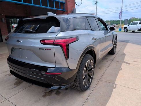 Used 2025 Chevrolet Blazer EV RS AWD/4WD image 8