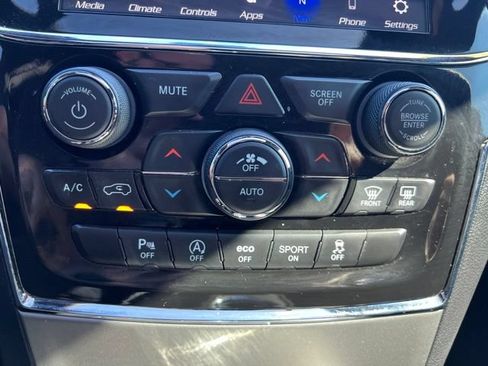Certified 2021 Jeep Grand Cherokee Laredo X AWD/4WD image 30