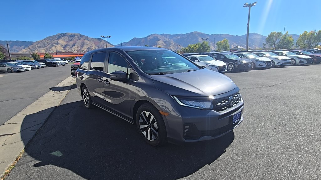 Used 2025 Honda Odyssey EX-L image 3